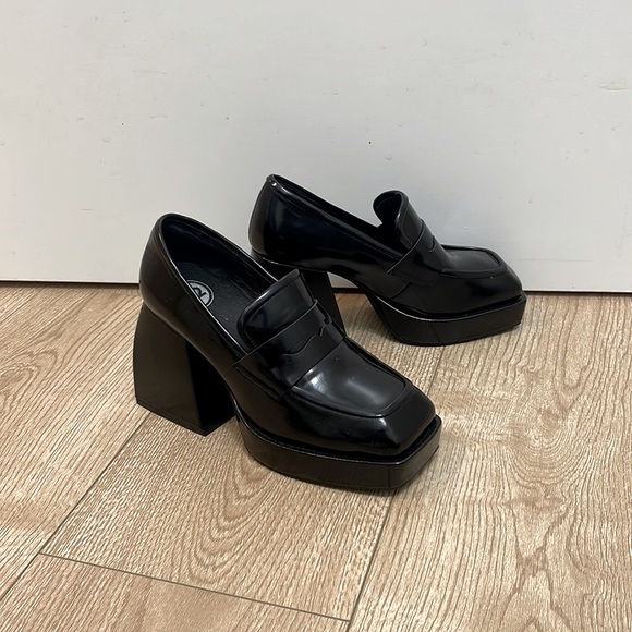 B2 Calixa Heeled Loafers - Picture 2 of 2